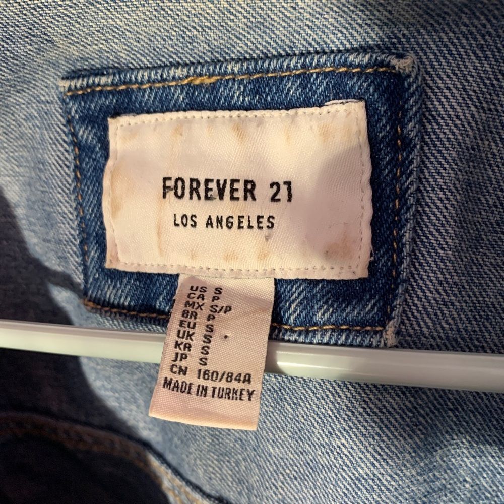 Forever 21 Ripped Blue Jean Jacket women’s size Small - Picture 4 of 9